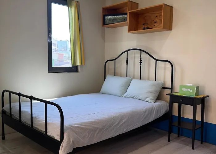 Hongdae, Private Flats 아파트